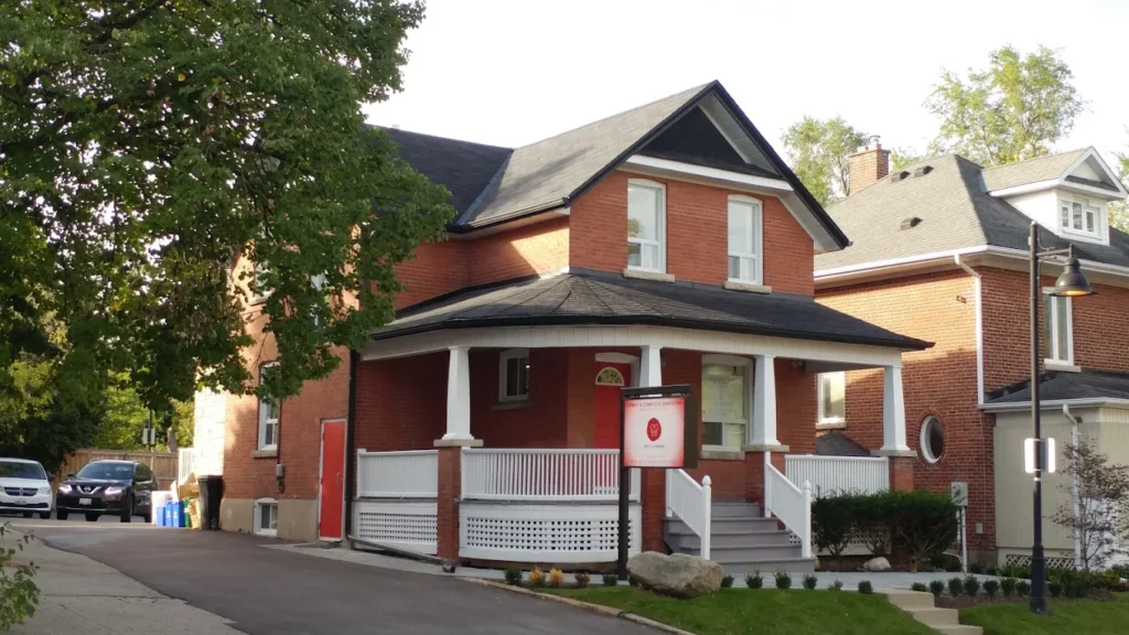Red House Dental Clinic in Richmond Hill Ontario